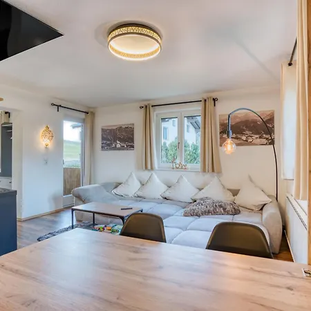 Sweet Apartment *