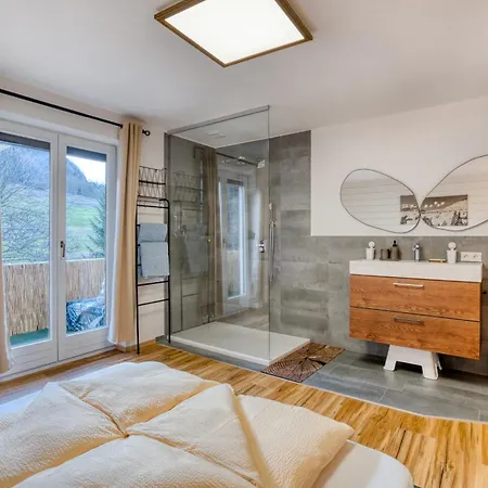 Sweet شقة Tösenssteinach